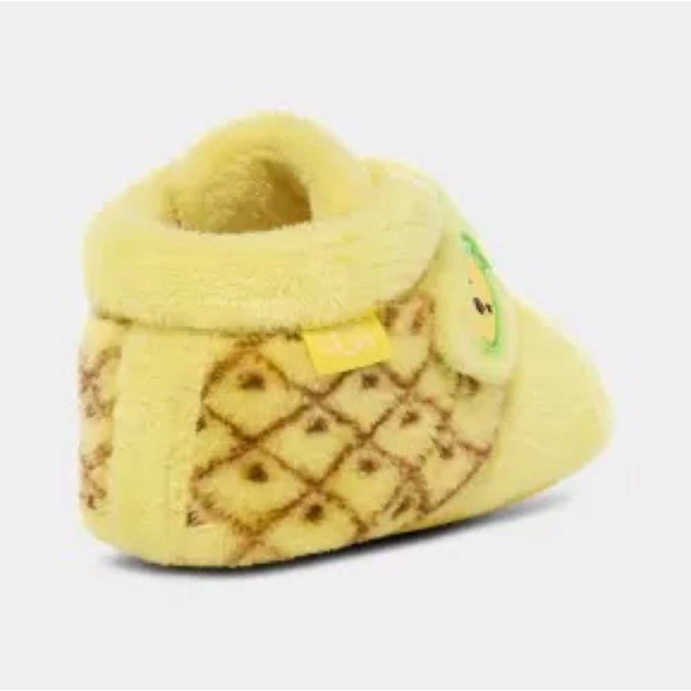 NIB UGG Infant Bixbee Pineapple Stuffie Size 04/05 (12-18 Months) Unisex - Picture 6 of 12